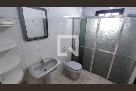 Casa à venda com 250m², 3 quartos e 5 vagas Casa à venda com 250m², 3 quartos e 5 vagasBanheiro 1