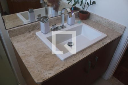 Casa à venda com 156m², 3 quartos e 2 vagasBanheiro da Suíte 1