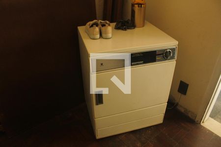 Casa à venda com 156m², 3 quartos e 2 vagasQuarto de Serviço