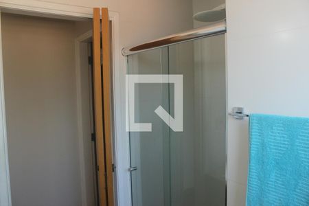 Casa à venda com 156m², 3 quartos e 2 vagasBanheiro