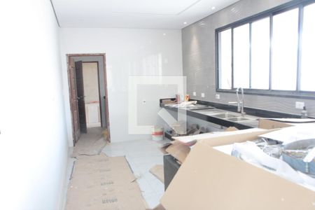 Casa à venda com 360m², 5 quartos e 4 vagascozinha