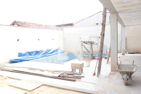 Casa à venda com 360m², 5 quartos e 4 vagasarea externa- piscina