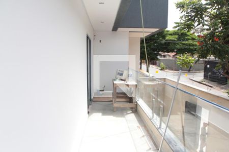 Casa à venda com 360m², 5 quartos e 4 vagasvaranda da suite 02