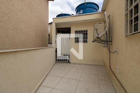 Casa à venda com 220m², 3 quartos e 3 vagas Casa à venda com 220m², 3 quartos e 3 vagasÁrea no terraço reservada ao depósito