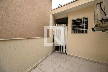 Casa à venda com 220m², 3 quartos e 3 vagas Casa à venda com 220m², 3 quartos e 3 vagasÁrea no terraço reservada ao depósito