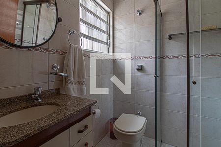 Casa à venda com 220m², 3 quartos e 3 vagas Casa à venda com 220m², 3 quartos e 3 vagasBanheiro suíte