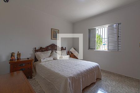 Casa à venda com 220m², 3 quartos e 3 vagas Casa à venda com 220m², 3 quartos e 3 vagasQuarto