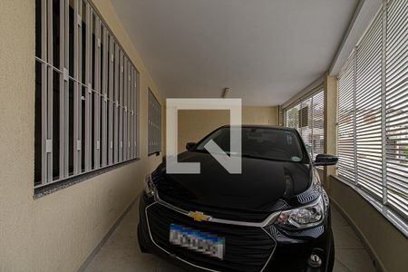 Casa à venda com 220m², 3 quartos e 3 vagas Casa à venda com 220m², 3 quartos e 3 vagasGaragem