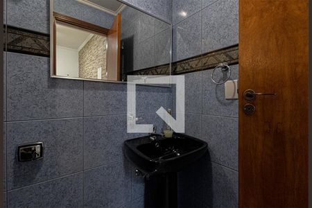 Casa à venda com 220m², 3 quartos e 3 vagas Casa à venda com 220m², 3 quartos e 3 vagasLavabo