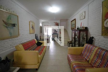 Sala de casa à venda com 3 quartos, 147m² em Vila Madalena, São Paulo