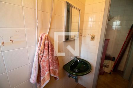 Casa à venda com 146m², 3 quartos e 2 vagasBanheiro de serviço