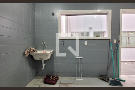 Casa à venda com 188m², 3 quartos e 3 vagasLavanderia