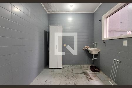 Casa à venda com 188m², 3 quartos e 3 vagasLavanderia