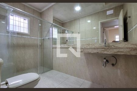 Casa à venda com 188m², 3 quartos e 3 vagasBanheiro