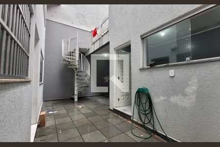 Casa à venda com 188m², 3 quartos e 3 vagasQuintal