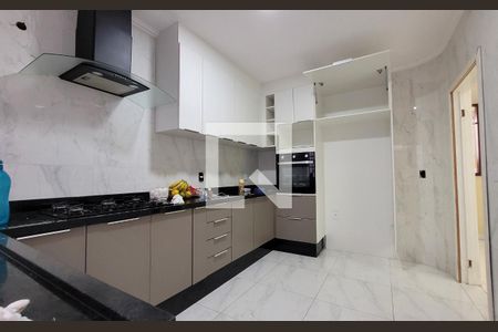Casa à venda com 188m², 3 quartos e 3 vagasCozinha
