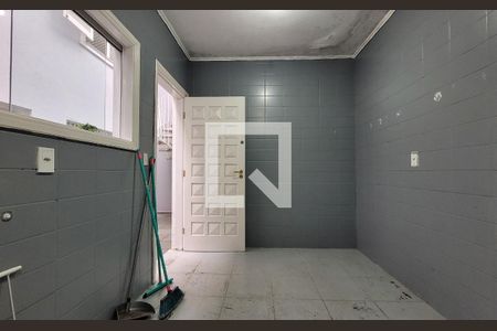 Casa à venda com 188m², 3 quartos e 3 vagasLavanderia