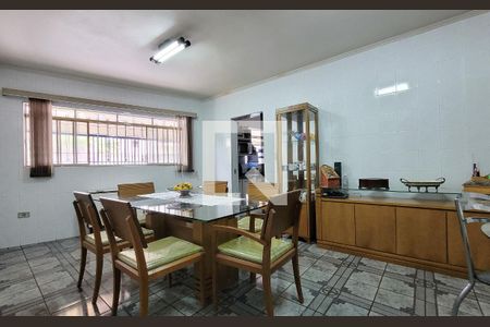 Casa à venda com 208m², 3 quartos e 3 vagas Casa à venda com 208m², 3 quartos e 3 vagasSala de jantar