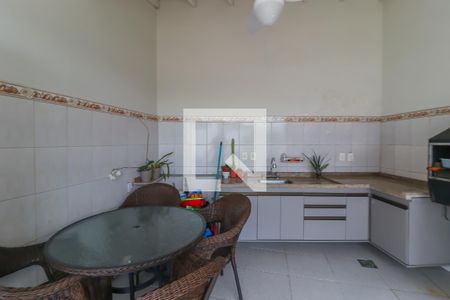 Casa à venda com 270m², 3 quartos e 4 vagas Casa à venda com 270m², 3 quartos e 4 vagasÁrea gourmet