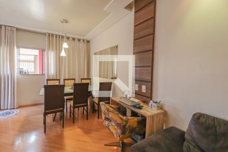 Sala de casa para alugar com 3 quartos, 70m² em Jardim Sarapiranga, Jundiaí