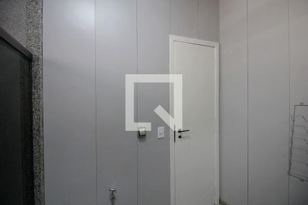 Casa à venda com 650m², 8 quartos e 10 vagas Casa à venda com 650m², 8 quartos e 10 vagasCasa 2 – Banheiro da Suite 1