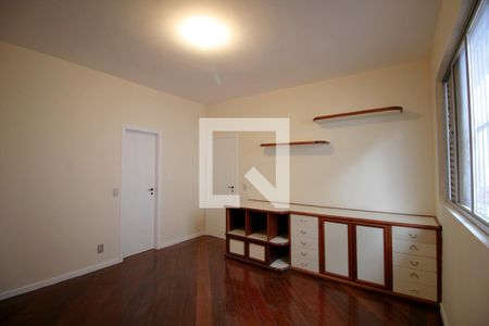 Casa à venda com 650m², 8 quartos e 10 vagas Casa à venda com 650m², 8 quartos e 10 vagasCasa 2 – Suite 1