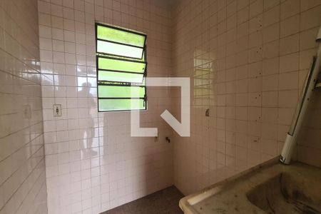 Casa de condomínio à venda com 300m², 5 quartos e 2 vagas Casa de condomínio à venda com 300m², 5 quartos e 2 vagasCozinha Terraço