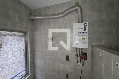 Casa de condomínio à venda com 300m², 5 quartos e 2 vagas Casa de condomínio à venda com 300m², 5 quartos e 2 vagasBanheiro Social