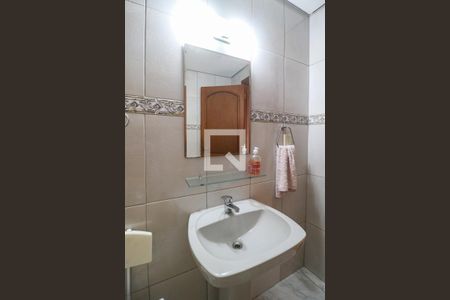 Casa à venda com 293m², 5 quartos e 5 vagas Casa à venda com 293m², 5 quartos e 5 vagasBanheiro 2