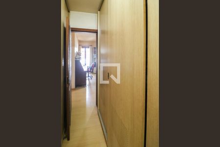 Casa à venda com 293m², 5 quartos e 5 vagas Casa à venda com 293m², 5 quartos e 5 vagasSuíte 1