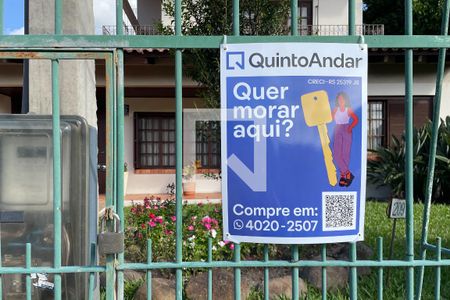 Casa à venda com 293m², 5 quartos e 5 vagas Casa à venda com 293m², 5 quartos e 5 vagasPlaca