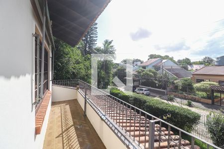 Casa à venda com 293m², 5 quartos e 5 vagas Casa à venda com 293m², 5 quartos e 5 vagasQuarto 2