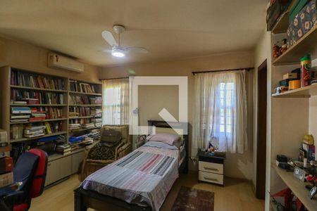 Casa à venda com 293m², 5 quartos e 5 vagas Casa à venda com 293m², 5 quartos e 5 vagasSuíte 1