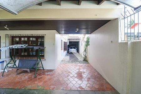 Casa à venda com 293m², 5 quartos e 5 vagas Casa à venda com 293m², 5 quartos e 5 vagasÁrea externa