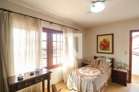 Casa à venda com 293m², 5 quartos e 5 vagas Casa à venda com 293m², 5 quartos e 5 vagasQuarto 2