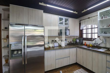 Casa à venda com 293m², 5 quartos e 5 vagas Casa à venda com 293m², 5 quartos e 5 vagasCozinha