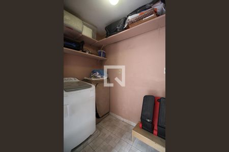 Casa à venda com 140m², 2 quartos e 1 vagaÁrea de Serviço