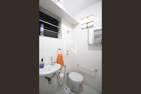 Casa à venda com 140m², 2 quartos e 1 vagaBanheiro 1