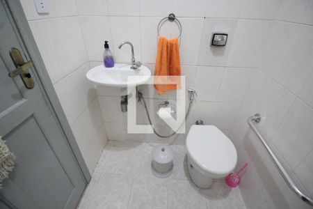 Casa à venda com 140m², 2 quartos e 1 vagaBanheiro 1