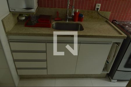 Apartamento à venda com 50m², 3 quartos e 2 vagasCozinha