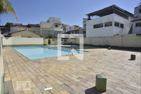 Apartamento à venda com 50m², 3 quartos e 2 vagas Apartamento à venda com 50m², 3 quartos e 2 vagasÁrea comum - Piscina
