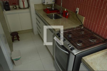 Apartamento à venda com 50m², 3 quartos e 2 vagasCozinha