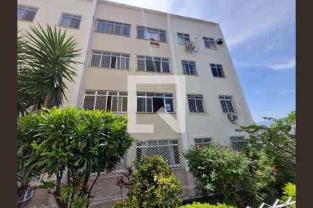 Apartamento à venda com 60m², 3 quartos e sem vaga Apartamento à venda com 60m², 3 quartos e sem vagaFachada