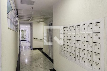 Apartamento à venda com 90m², 3 quartos e sem vaga Apartamento à venda com 90m², 3 quartos e sem vagaHall social