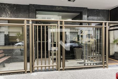 Apartamento à venda com 90m², 3 quartos e sem vaga Apartamento à venda com 90m², 3 quartos e sem vagaEntrada