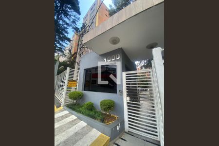 Apartamento à venda com 57m², 2 quartos e 1 vaga Apartamento à venda com 57m², 2 quartos e 1 vagaFachada