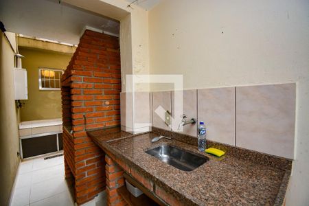 Casa à venda com 232m², 3 quartos e 3 vagasChurrasqueira