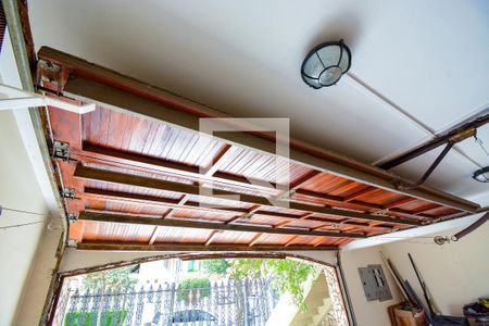 Casa à venda com 232m², 3 quartos e 3 vagasGaragem - portão