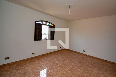 Casa à venda com 232m², 3 quartos e 3 vagasSuíte 2