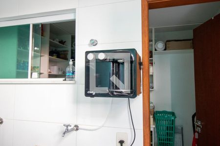 Casa à venda com 409m², 4 quartos e 3 vagas Casa à venda com 409m², 4 quartos e 3 vagasÁrea de Serviço